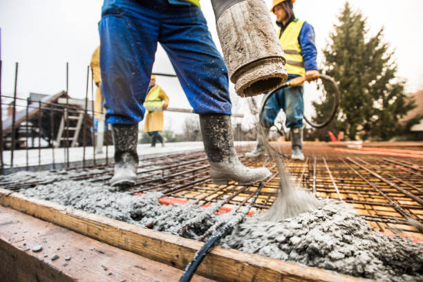 Best Commercial Concrete Contractor  in Charlotte, TN